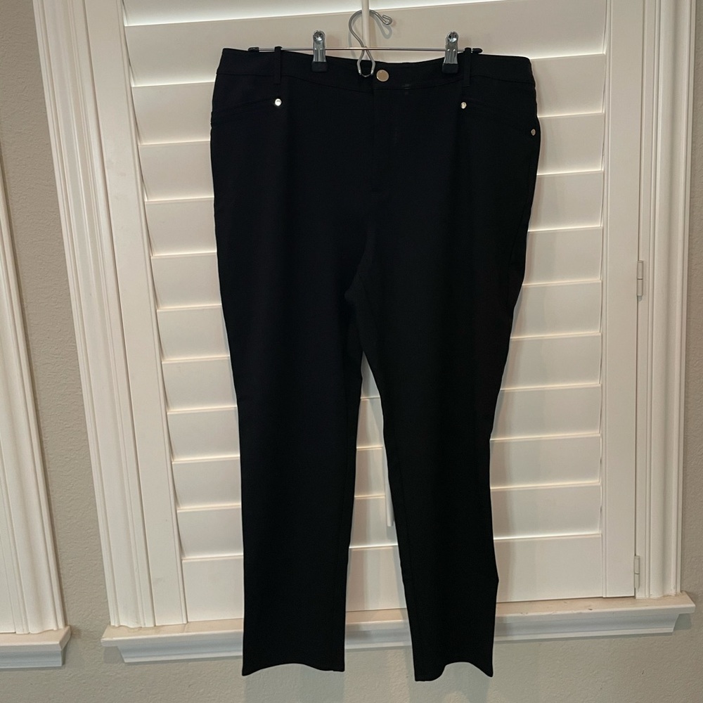 Chico’s Women So Slimming Ankle Jeans